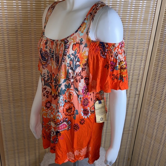 🔶Democracy Orange Floral Cold Shoulder Flutter Sleeves Size Small NWT - Picture 4 of 6